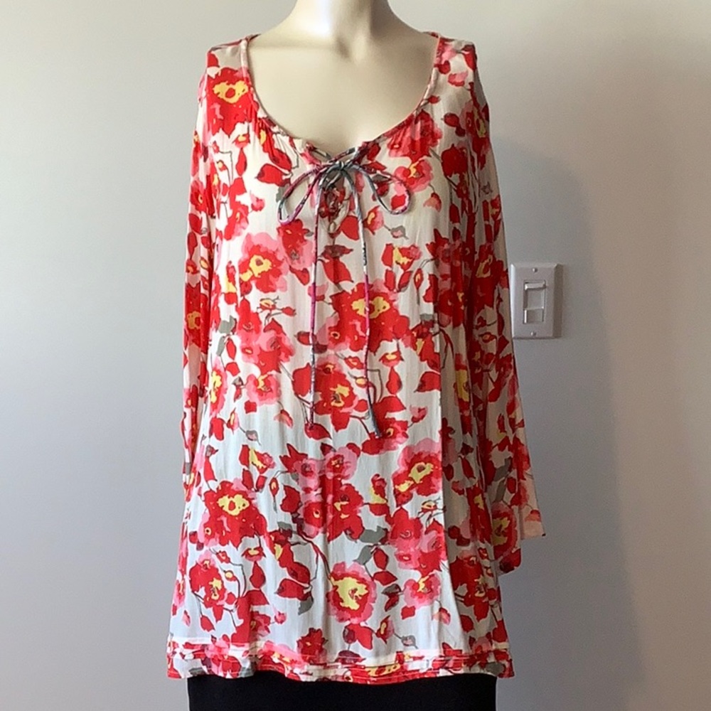 Red and White Tunic - Silk Road